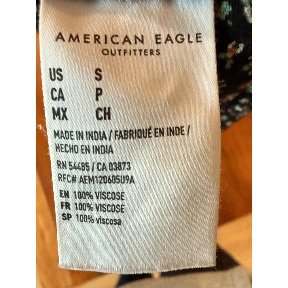 American Eagle Women's Floral Flare Mini Skirt‎ Size S